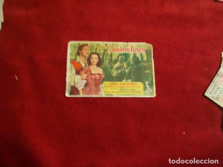 Cine: bandera negra - Foto 1