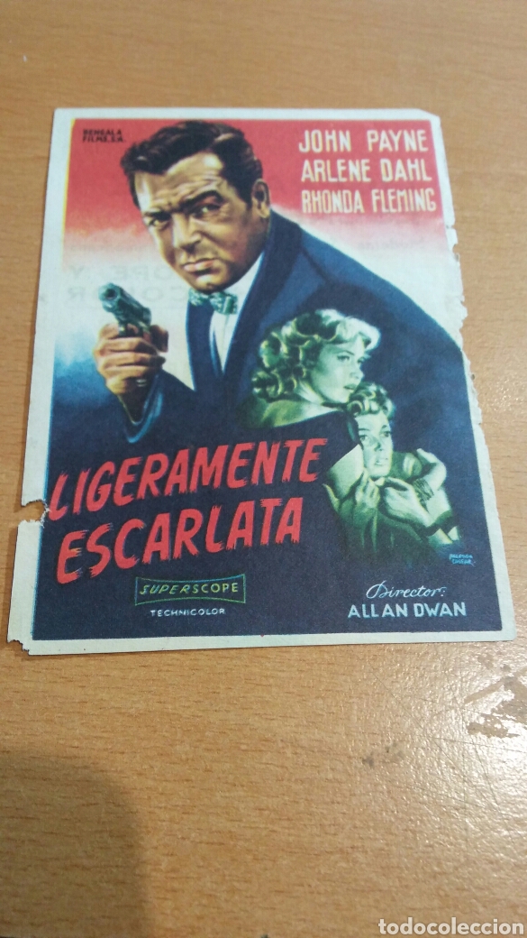 Cine: Programa de cine con publicidad ligeramente escarlata - Foto 1