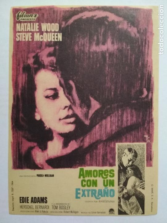 Folhetos de m&atilde;o de filmes antigos de cinema: FOLLETO DE CINE, AMORES CON UN EXTRA&Ntilde;O, ORIGINAL, SIN PUBLICIDAD