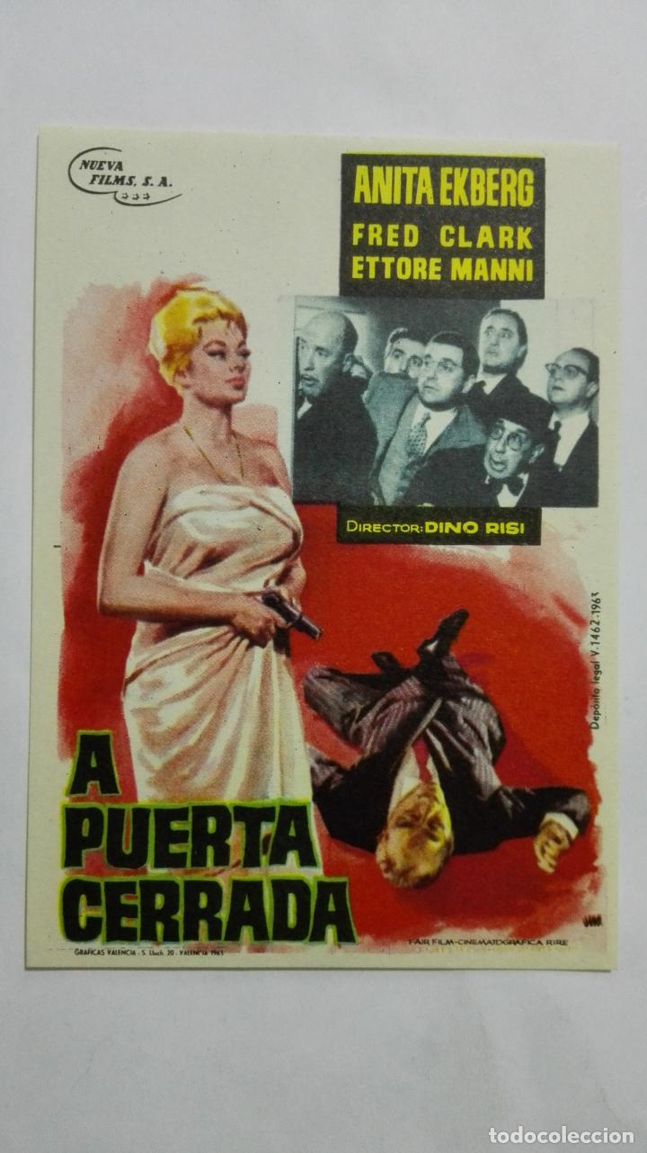 Folhetos de m&atilde;o de filmes antigos de cinema: PROGRAMA DE CINE, A PUERTA CERRADA, ORIGINAL A&Ntilde;OS 60, SIN PUBLICIDAD