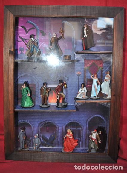 Cine: Dracula vitrina castillo con figuras - Foto 1