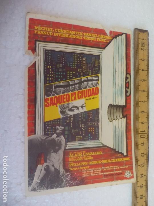 Cine: SAQUEO EN LA CIUDAD. Folleto de mano, programa de cine. - Foto 1