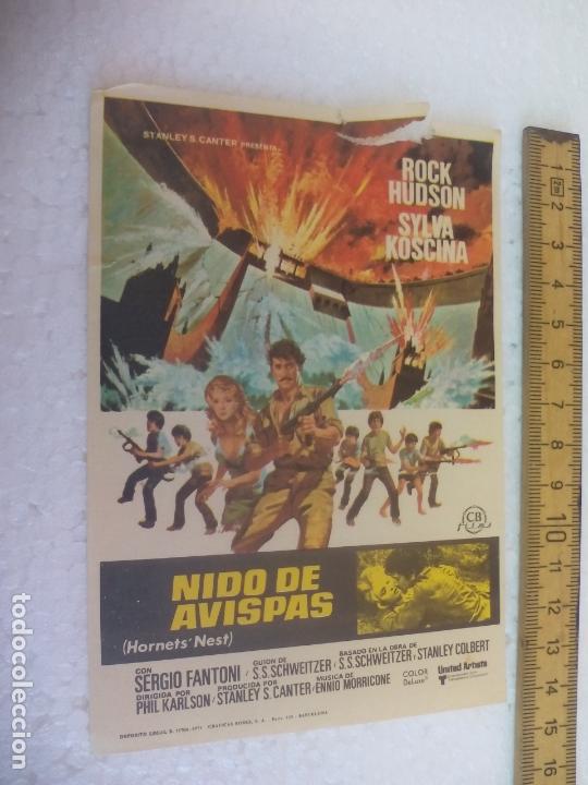 Cine: NIDO DE AVISPAS. Folleto de mano, programa de cine. - Foto 1