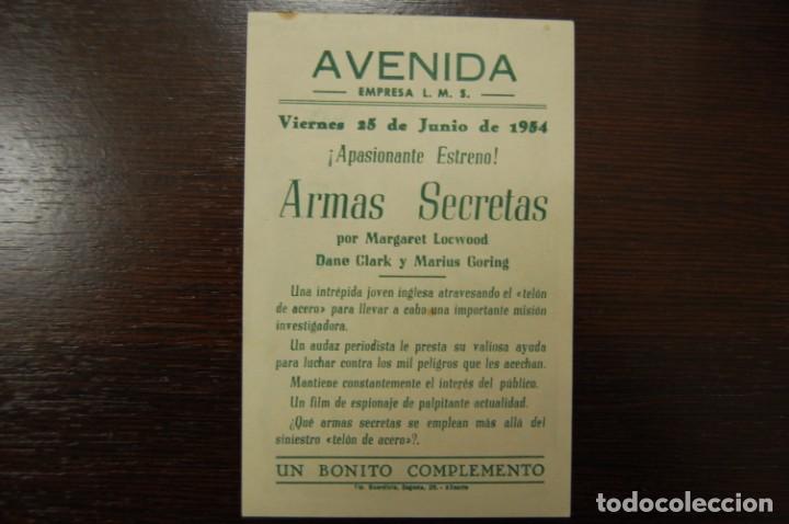 Cine: ARMAS SECRETAS -CINEMA AVENIDA- junio 1954 - Foto 2
