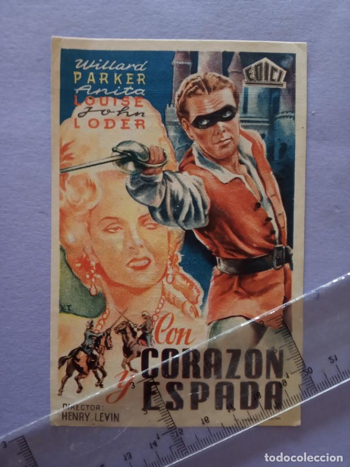 Folhetos de m&atilde;o de filmes antigos de cinema: folleto de mano - con el corazon y espada - cine capitolio - castellon - a&ntilde;o 1947