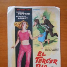  Foglietti di film di film antichi di cinema: EL TERCER DIA (1) - FOLLETO DE MANO - GEORGE PEPPARD (7C)