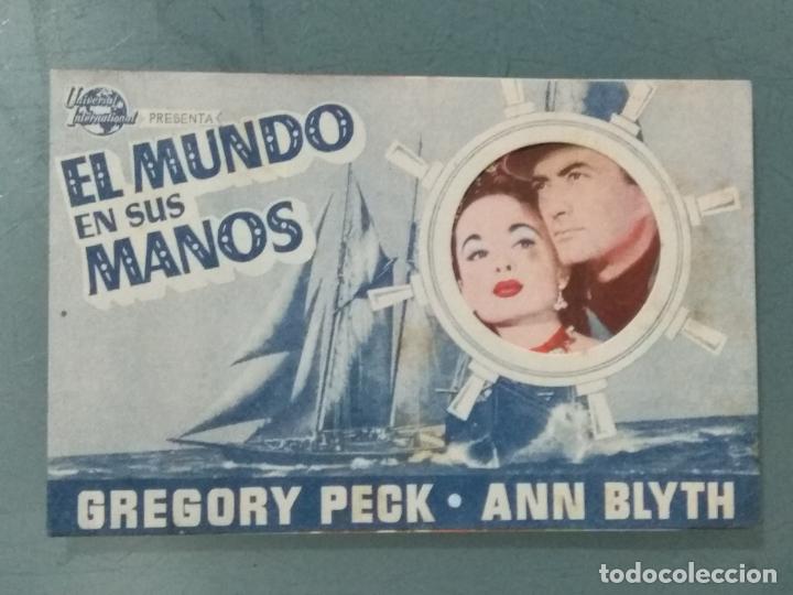 Cine: EL MUNDO EN SUS MANOS - PROGRAMA DE CINE DOBLE - Foto 1
