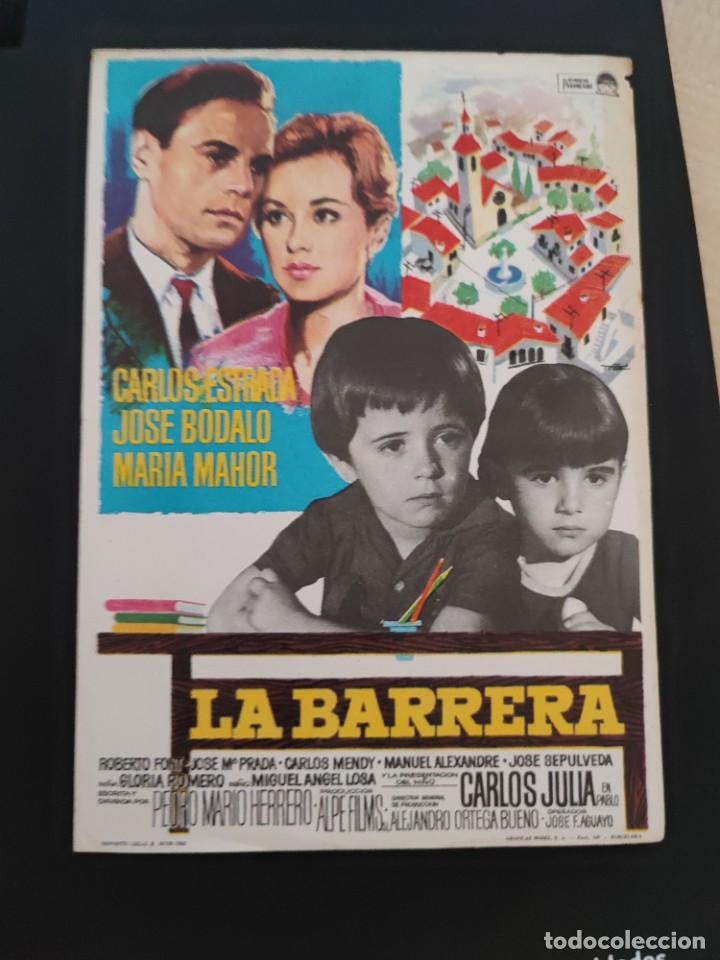 Kino: folleto de mano LA BARBERA , Carlos Estrada .