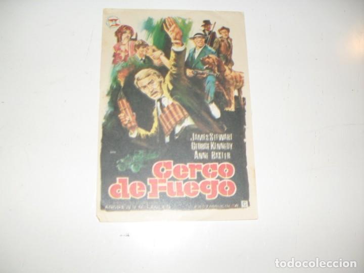 Cine: programa de mano sencillo,sin texto publicitario .titulo: CERCO DE FUEGO.