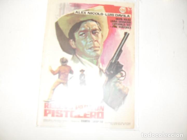  Flyers Publicitaires de films Anciens: programa de mano sencillo,con texto.titulo:RELEVO PARA UN PISTOLERO.