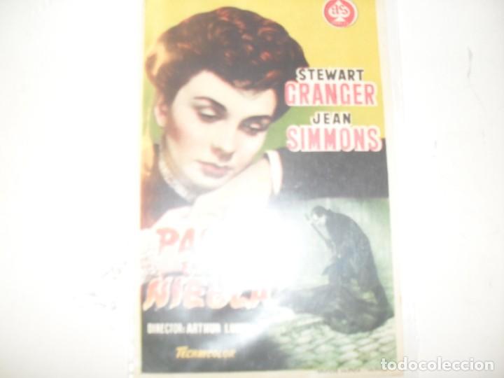  Flyers Publicitaires de films Anciens: programa de mano sencillo,con texto.titulo:PASOS EN LA NIEBLA(STEWART GRANGER).