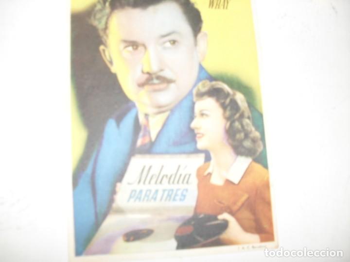  Flyers Publicitaires de films Anciens: programa de mano sencillo,con texto.titulo:MELODIA PARA TRES.