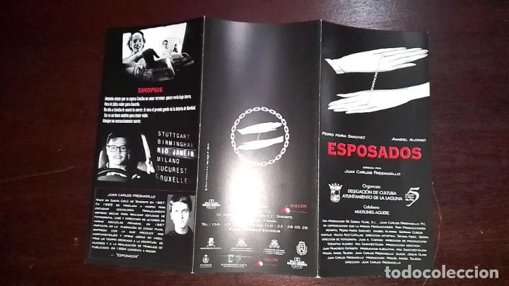 Cine: PROGRAMA O FOLLETO DE MANO DE CINE tr&iacute;ptico esposados - Foto 1
