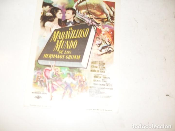  Flyers Publicitaires de films Anciens: programa de mano sencillo,con texto.titulo:EL MARAVILLOSO MUNDO DE LOS HERMANOS GRIMM.