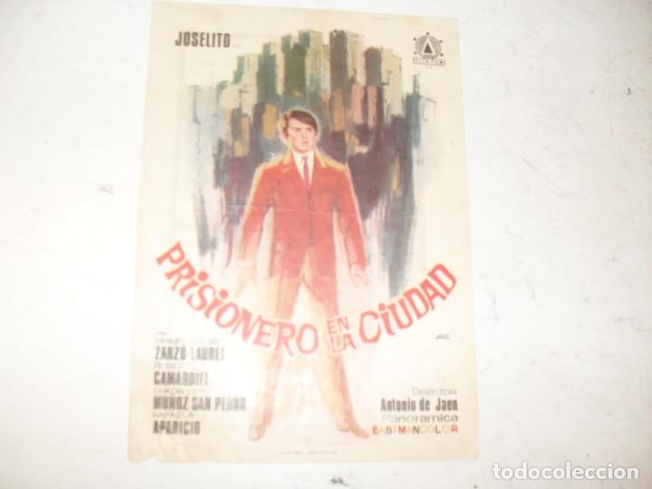  Flyers Publicitaires de films Anciens: programa de mano sencillo,con texto.titulo:PRISIONERO EN LA CIUDAD.