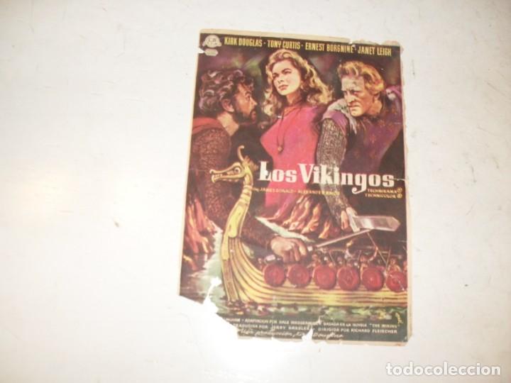 Cine: programa de mano sencillo,sin texto publicitario.titulo: LOS VIKINGOS.(TIENE TARAS)