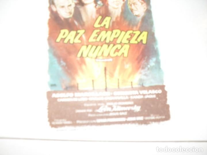  Flyers Publicitaires de films Anciens: programa de mano sencillo,con texto publicitario.titulo: LA PAZ EMPIEZA NUNCA.