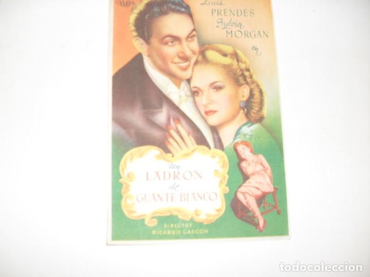  Flyers Publicitaires de films Anciens: programa de mano sencillo,con texto publicitario .titulo: UN LADRON DE GUANTE BLANCO.