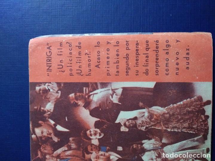 Cine: Folleto de cine desplegable de &rdquo;INTRIGA&rdquo; - Foto 3