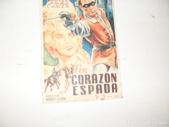 Cine: programa de mano sencillo,con texto publicitario.titulo:CON CORAZON Y ESPADA.(WILLARD PARKE) - Foto 1