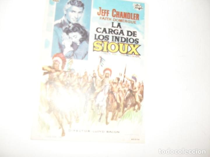 Cine: programa de mano sencillo,sin texto publicitario.titulo:LA CARGA DE LOS INDIOS SIOUX(JEFF CHANDLER) - Foto 1