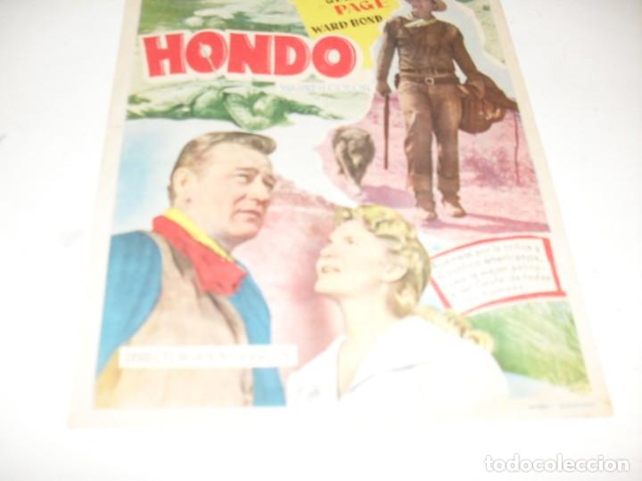 Cine: programa de mano GRANDE,con texto publicitario.titulo:HONDO(JOHN WAYNE) - Foto 1