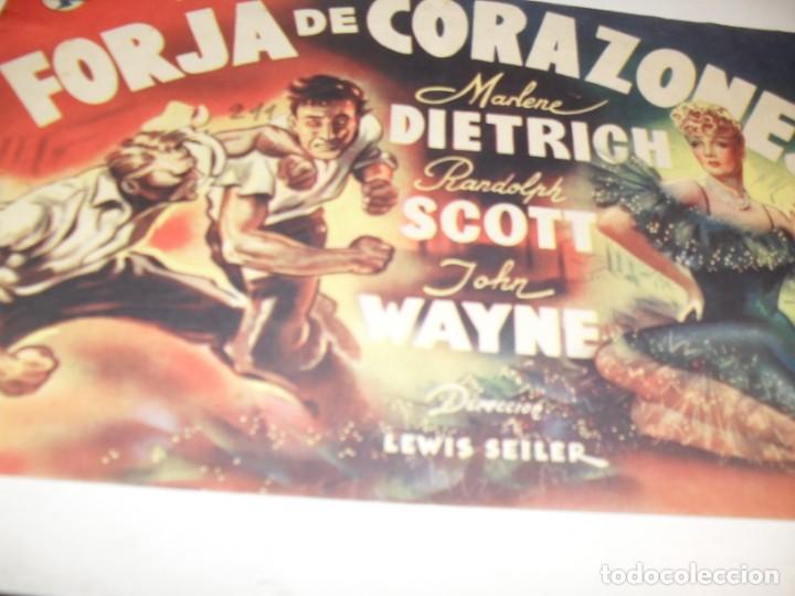 Cine: programa de mano GRANDE,con texto publicitario.titulo:FORJA DE CORAZONES(JOHN WAYNE) - Foto 1