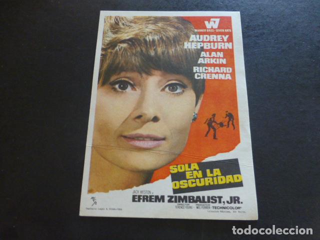 Cine: SOLA EN LA OSCURIDAD PROGRAMA DE MANO SIN PUBLICIDAD - Foto 1