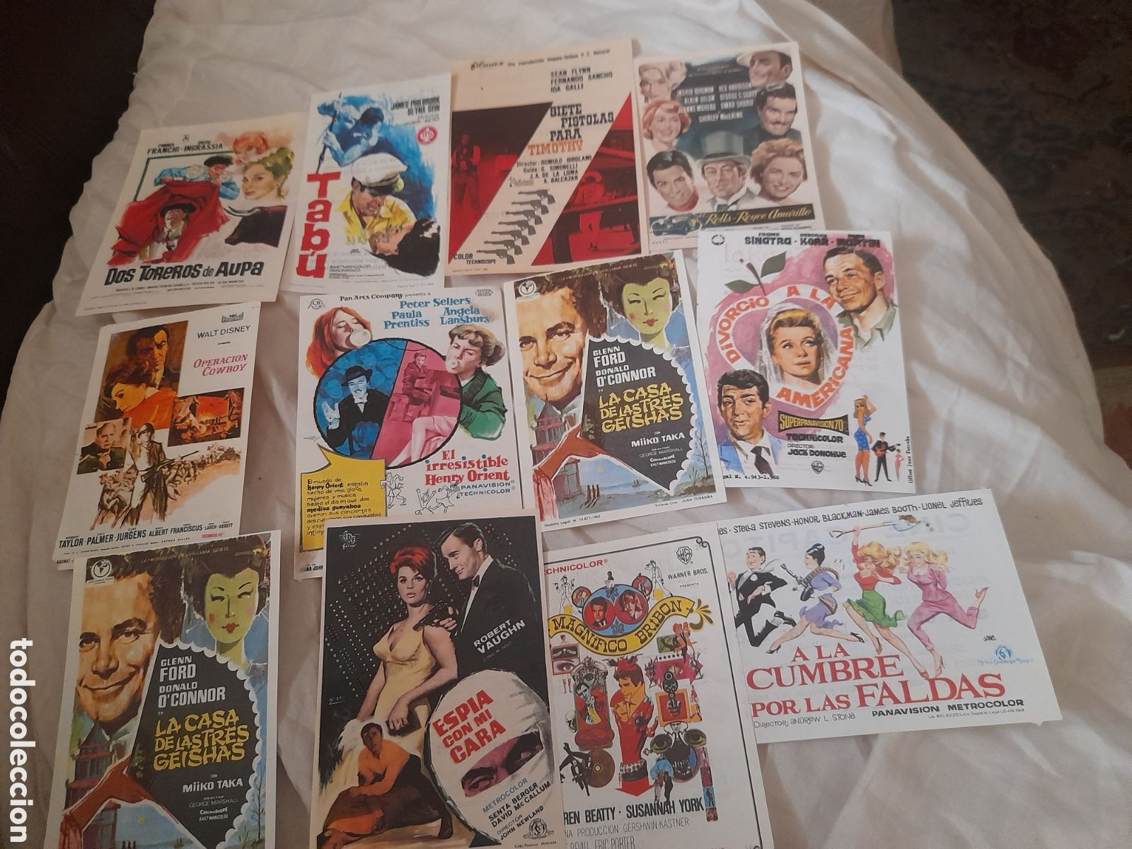 Cine: Lote de 12 antiguos folletos de mano de pel&iacute;culas, Cine Capitol