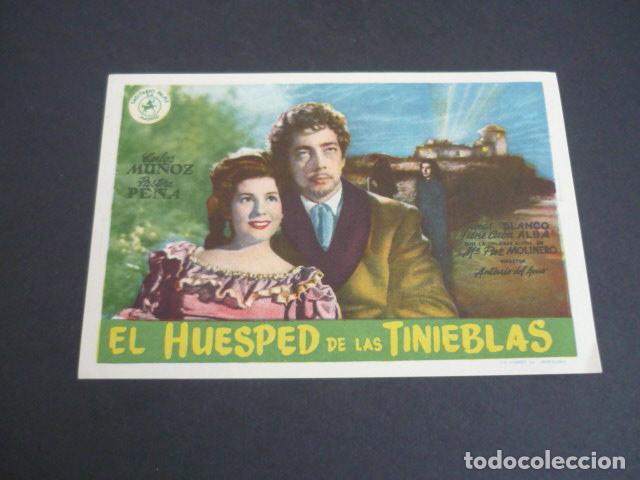 Cine: EL HUESPED DE LAS TINIEBLAS PROGRAMA DE MANO CON PUBLICIDAD CINE CAPITOL MADRID
