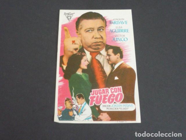 Cine: JUGAR CON FUEGO PROGRAMA DE MANO SIN PUBLICIDAD - Foto 1