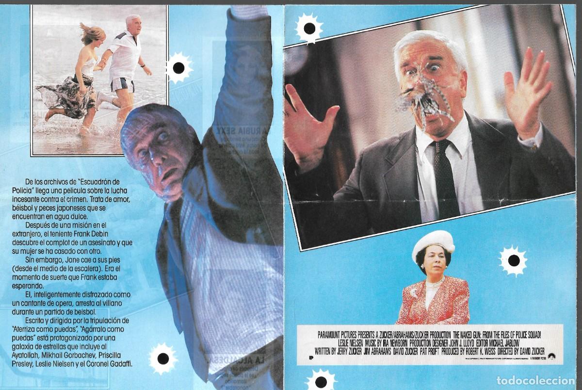 Cine: PG - PROGRAMA DE CINE TR&Iacute;PTICO - AG&Aacute;RRALO COMO PUEDAS - LESLIE NIELSEN - 1988. - Foto 4