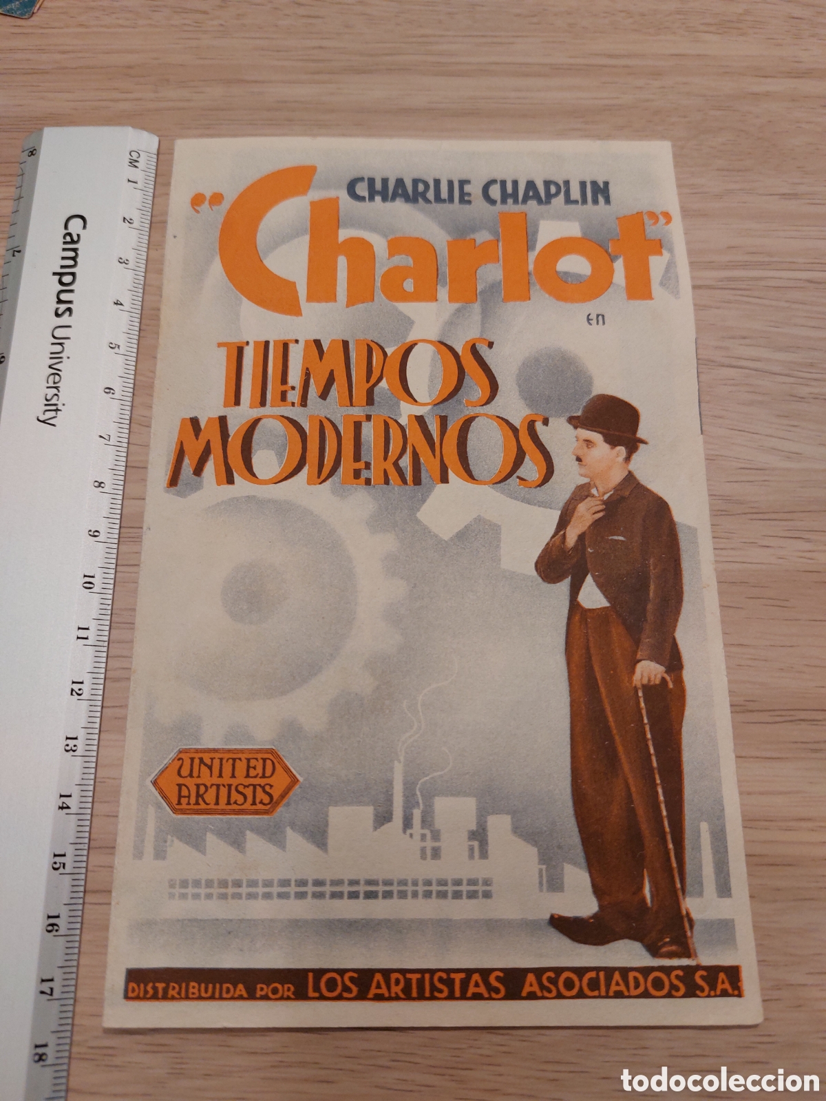 Cine: Programa doble Tiempos modernos de Charlie Chaplin. Sin publicidad. - Foto 1