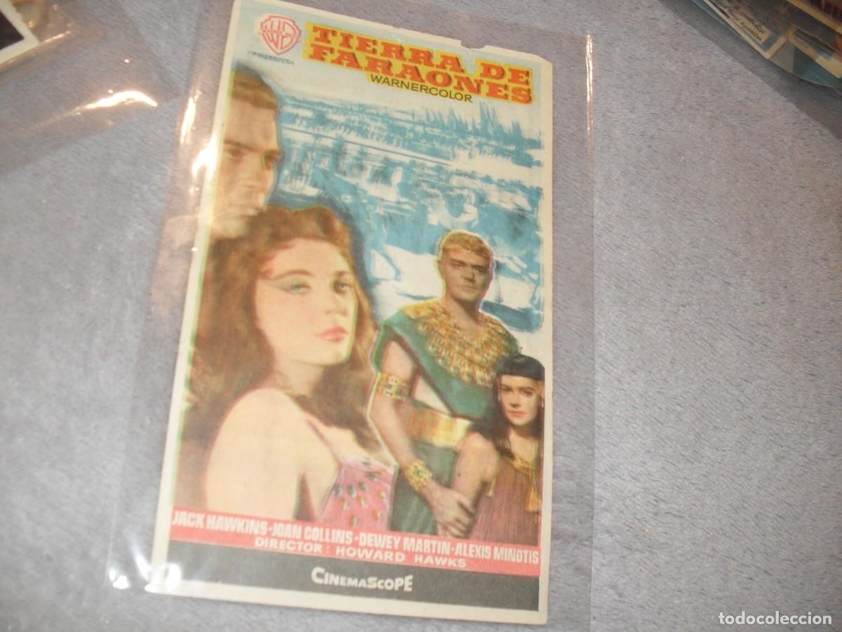 Cine: PROGRAMA DE MANO,GRANDE,CON TEXTO PUBLICITARIO:TIERRA DE FARAONES,CON JACK HAWKINS