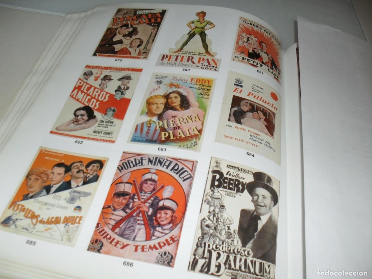  Flyers Publicitaires de films Anciens: LAMINA,EN PAPEL COUCHE,CON REPRODUCCION DE 13 DIFICILES PROGRAMAS DE MANO.EDITADO 2003