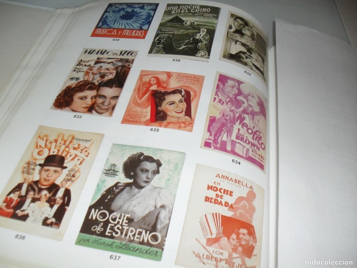  Flyers Publicitaires de films Anciens: LAMINA,EN PAPEL COUCHE,CON REPRODUCCION DE 13 DIFICILES PROGRAMAS DE MANO.EDITADO 2003