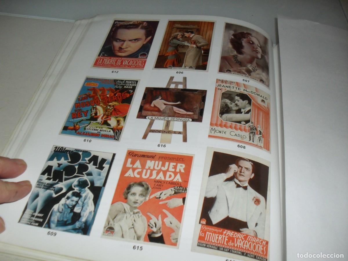  Flyers Publicitaires de films Anciens: LAMINA,EN PAPEL COUCHE,CON REPRODUCCION DE 13 DIFICILES PROGRAMAS DE MANO.EDITADO 2003