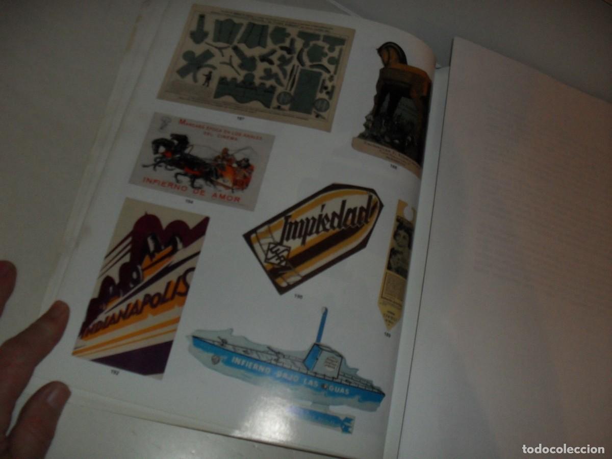  Flyers Publicitaires de films Anciens: LAMINA,EN PAPEL COUCHE,CON REPRODUCCION DE 10 DIFICILES PROGRAMAS DE MANO.EDITADO EN 2004