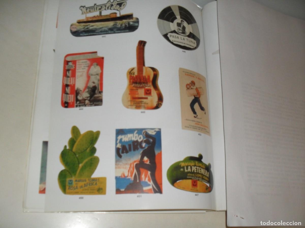  Flyers Publicitaires de films Anciens: LAMINA,EN PAPEL COUCHE,CON REPRODUCCION DE 11 DIFICILES PROGRAMAS DE MANO.EDITADO EN 2004