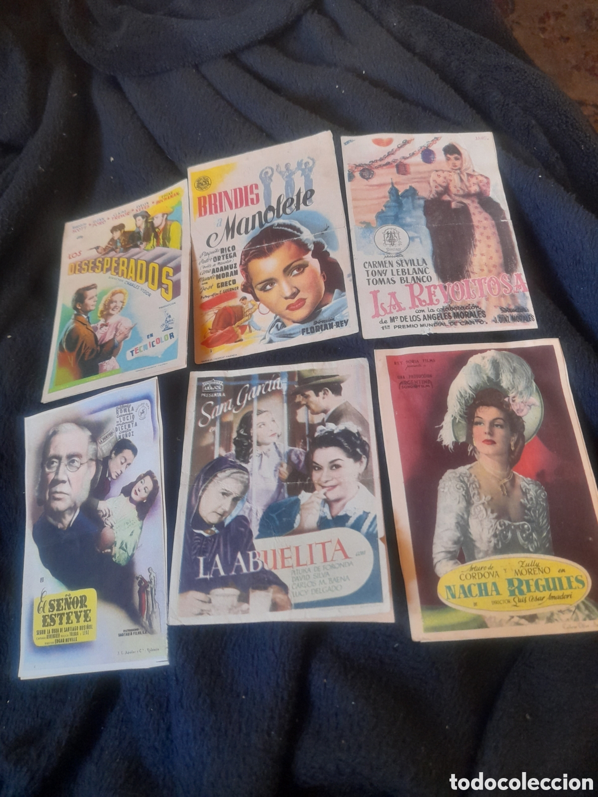  Flyers Publicitaires de films Anciens: 6 antiguos programas de cine de mano, pegados a cart&oacute;n