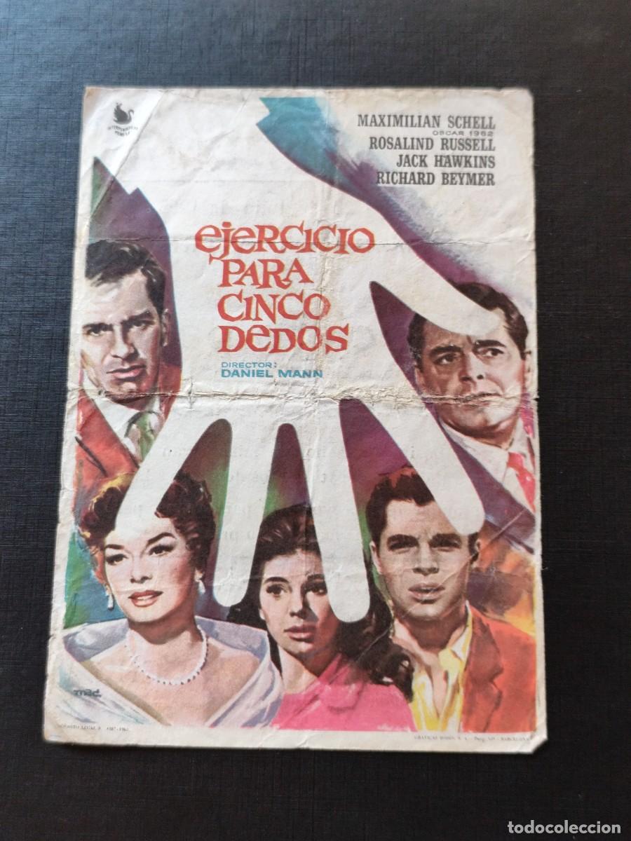 Cine: Ejercicio para cinco dedos con publicidad Real Cinema Carmona