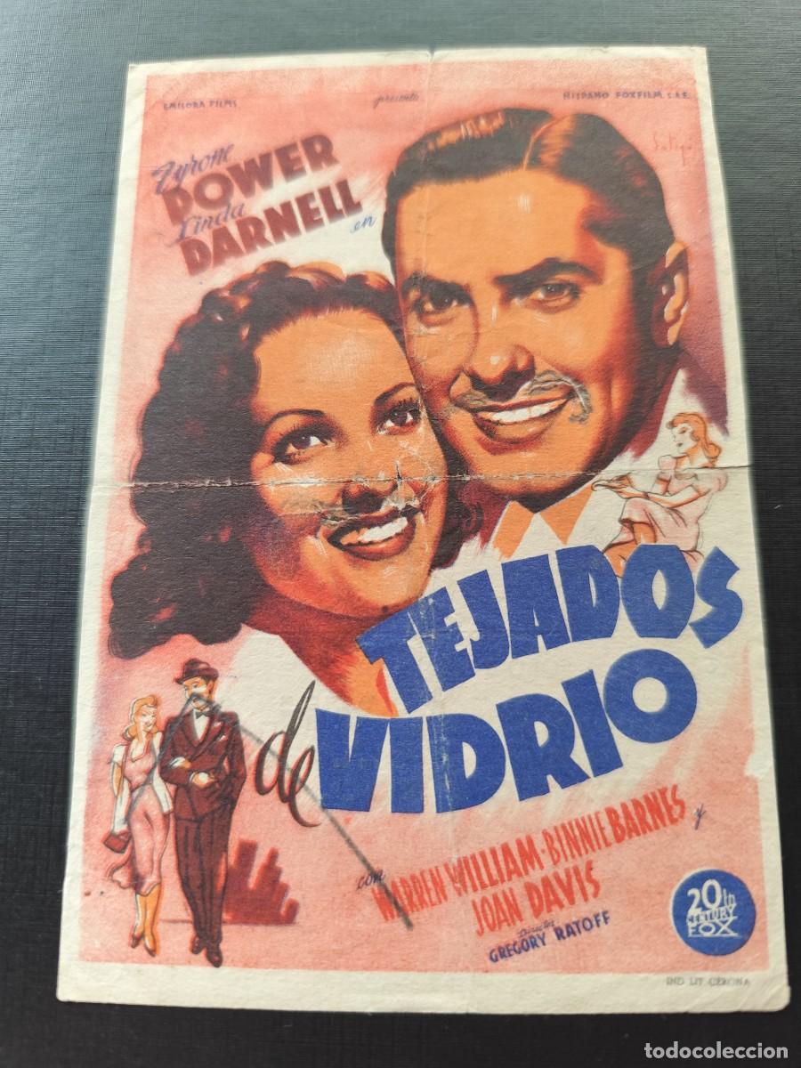Cinema: Tejados de vidrio con publicidad Ideal Cinema &Uacute;beda