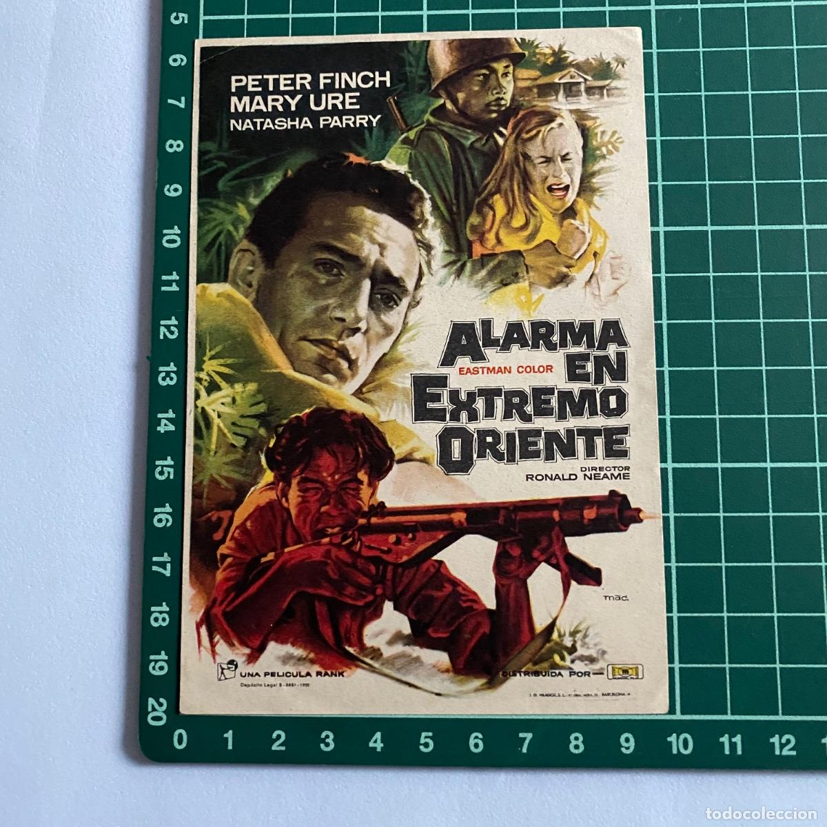 Cine: Programa de cine folleto de mano pelicula Alarma en extremo oriente - Foto 1