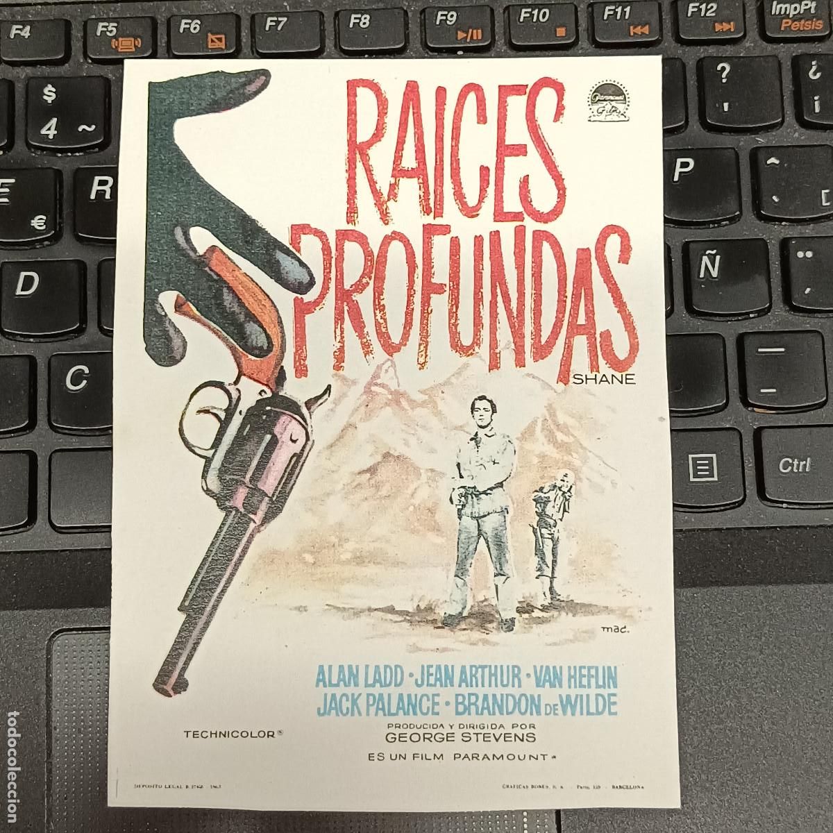Cine: PROGRAMA DE MANO RAICES PROFUNDAS. - Foto 1