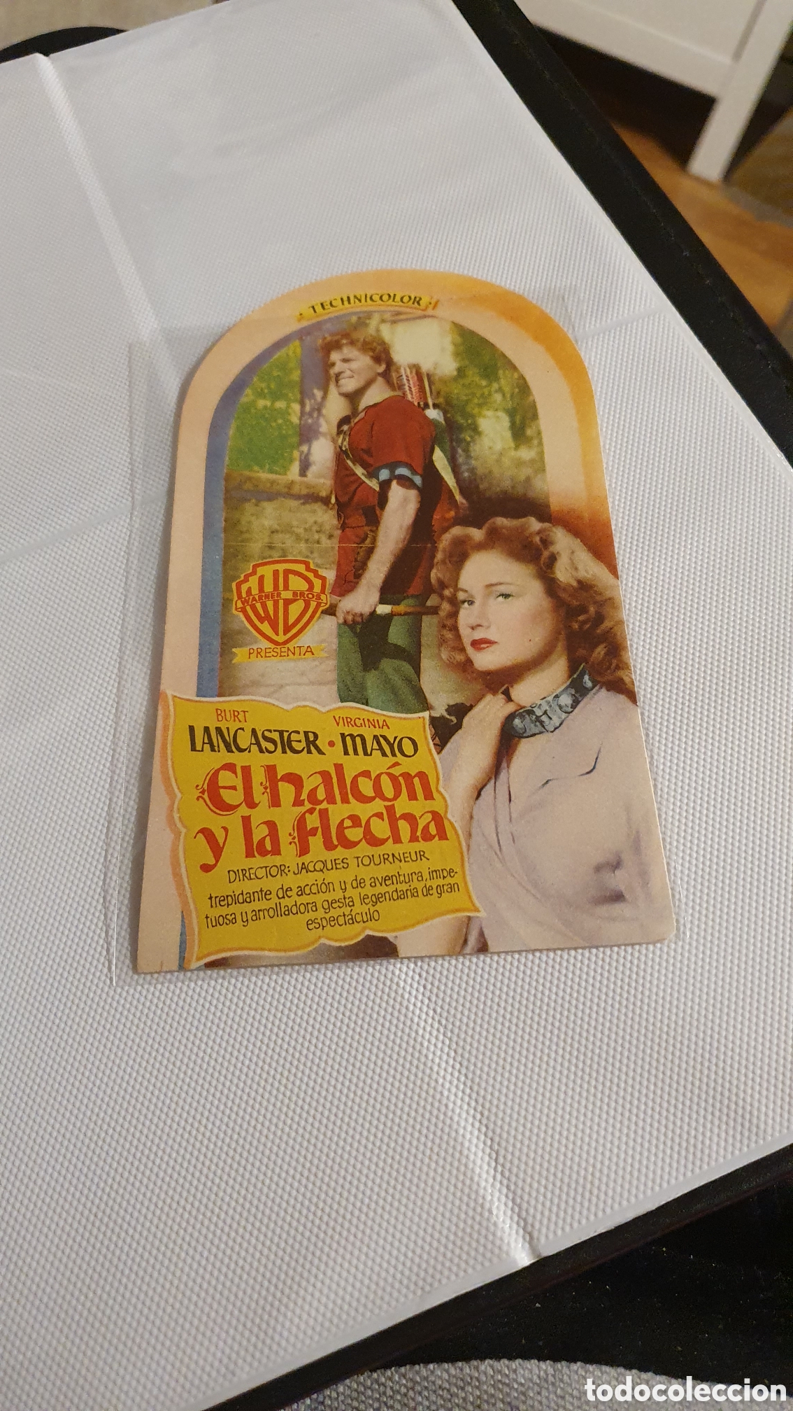 Cine: El halco y la flecha con publicidad - Foto 1