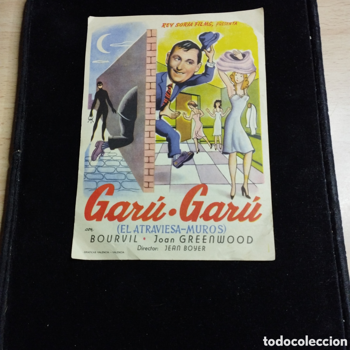 Cine: Programa de cine sencillo, grande. Garu. Garu (el atraviesa muros). Bourvil. Joan Greenwood. 1957.