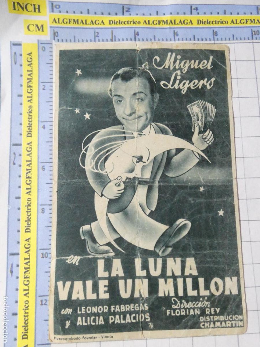 Cine: PROGRAMA MANO PELICULA LA LUNA VALE UN MILL&Oacute;N. PUBLICIDAD CINE CAPITOL M&Aacute;LAGA. 382