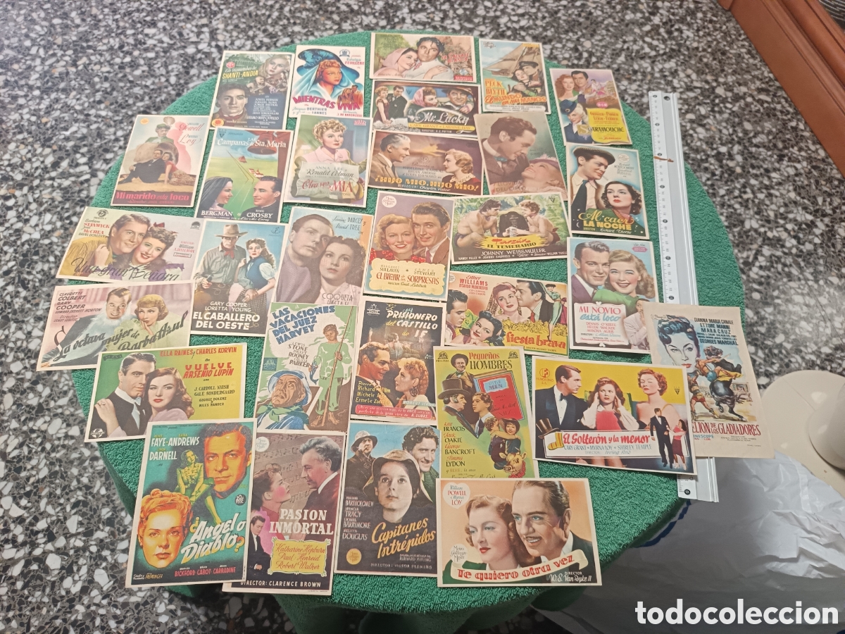 Cine: 37/ LOTE X 30 PROGRAMAS DE CINE SENCILLOS CON PUBLICIDAD , A&Ntilde;OS 40