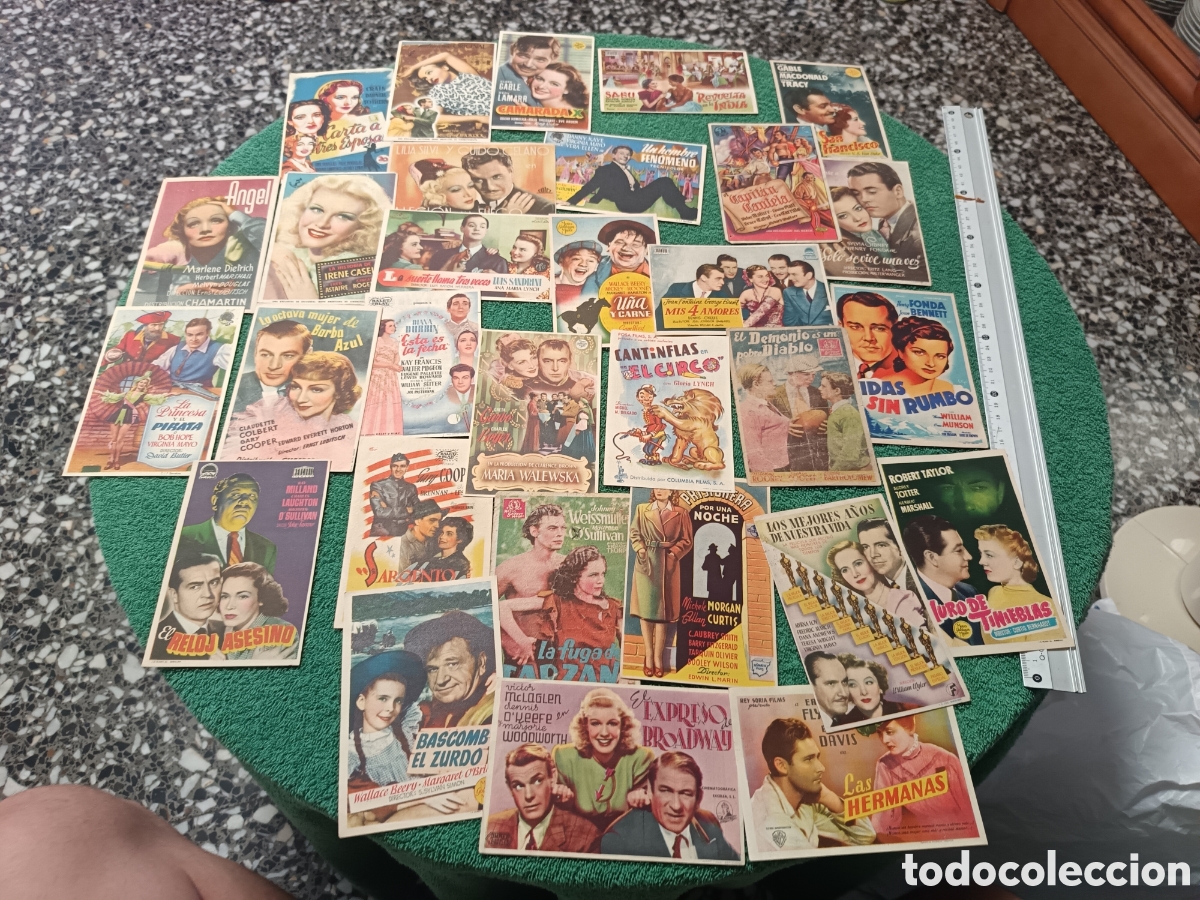 Cine: 39/ LOTE X 30 PROGRAMAS DE CINE SENCILLOS CON PUBLICIDAD A&Ntilde;OS 40