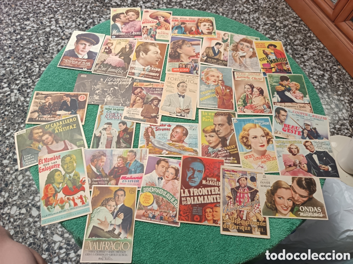 Cine: 43/ LOTE X 30 PROGRAMAS DE CINE SENCILLOS CON PUBLICIDAD A&Ntilde;OS 40